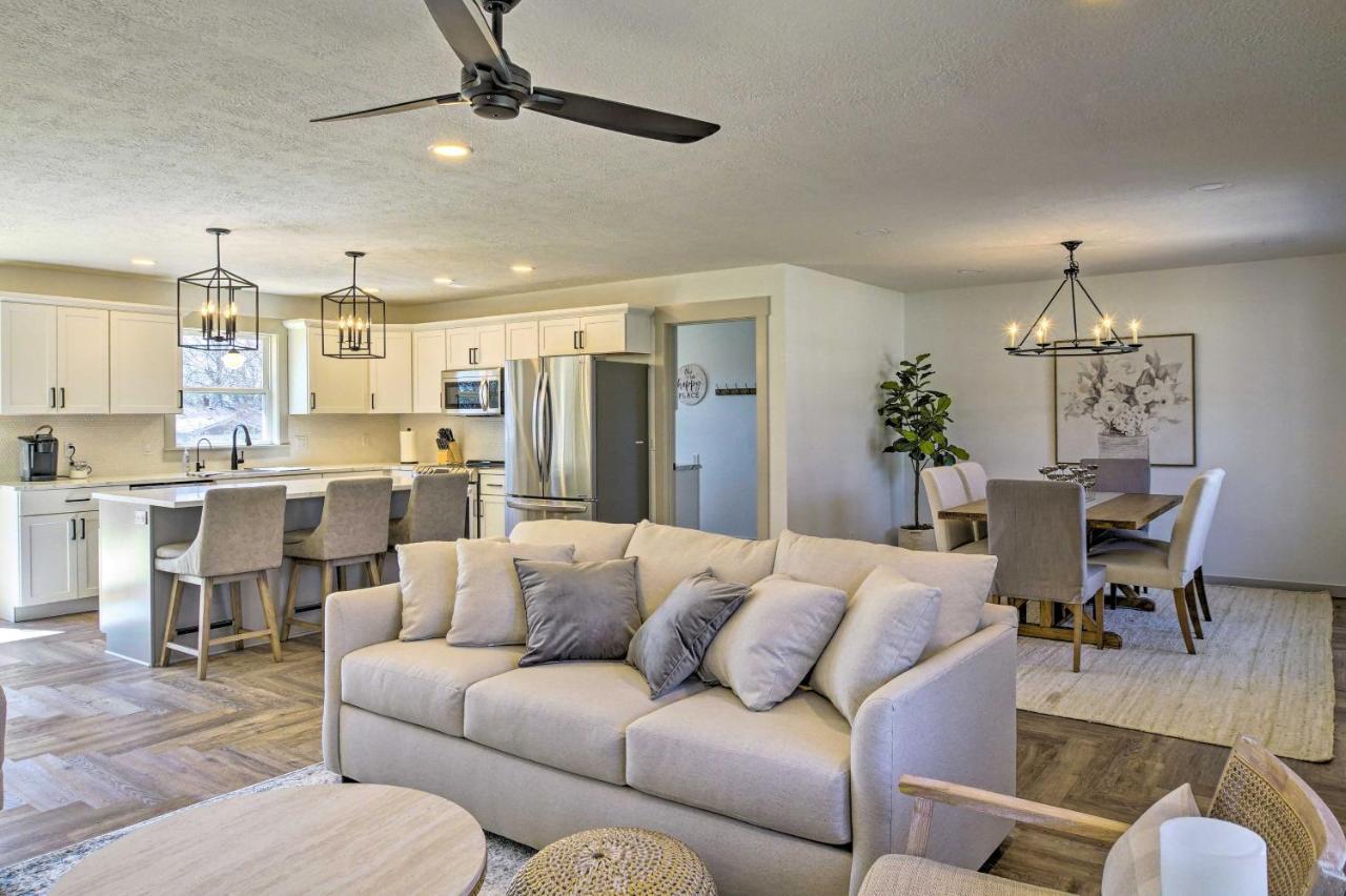 Retreat With Deck About 9 Mi To Downtown Springfield Villa Ozark Eksteriør billede