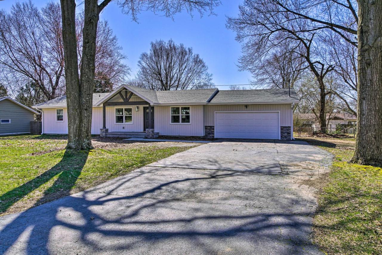 Retreat With Deck About 9 Mi To Downtown Springfield Villa Ozark Eksteriør billede